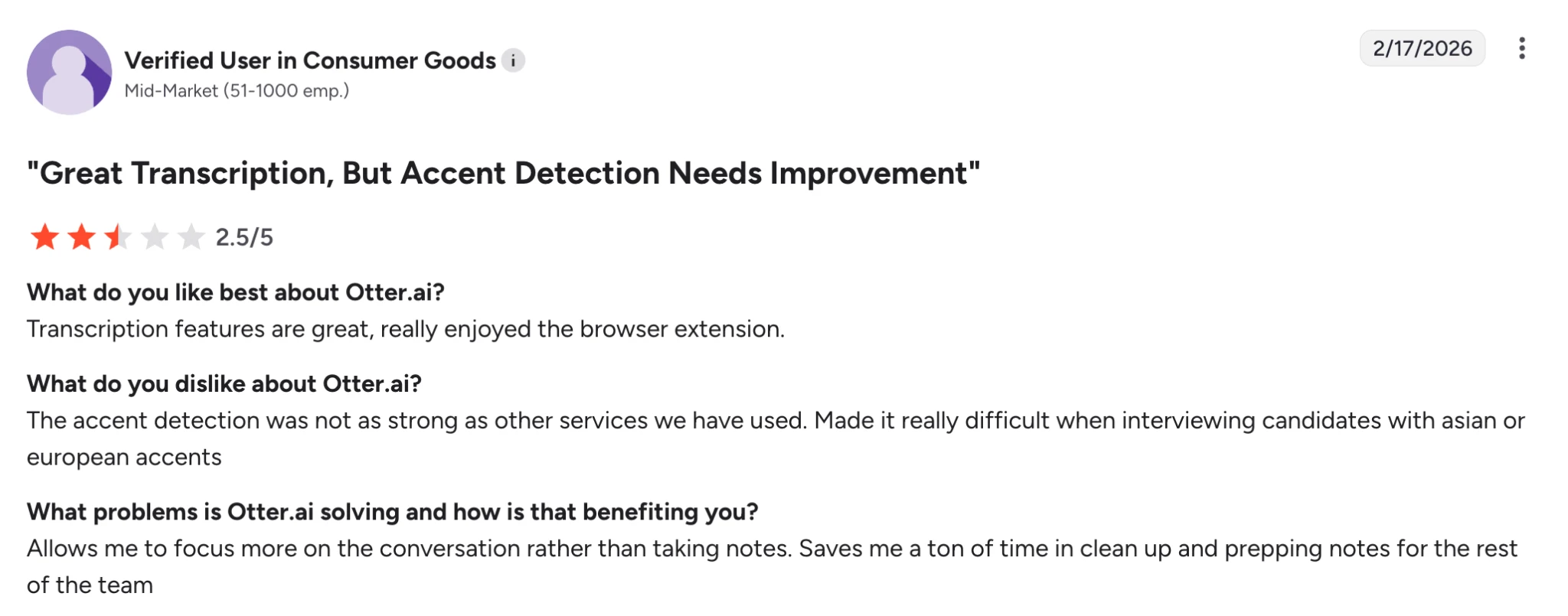 Capture d'écran d'un avis utilisateur Otter.ai mentionnant des limites de workflow ou de configuration du calendrier