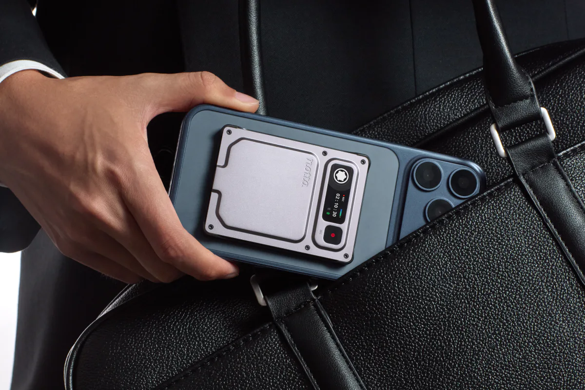 スマートフォンに装着して持ち歩けるNotta Memo Pro