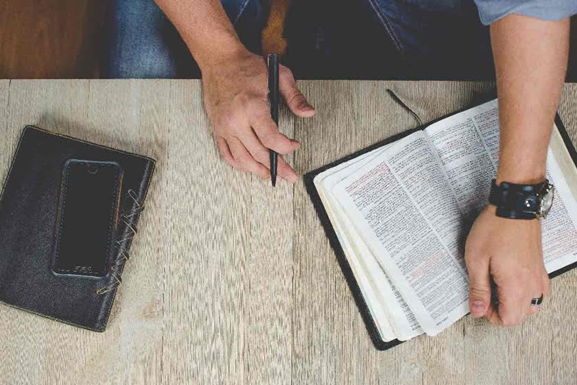 Facts to consider when choosing online bible courses