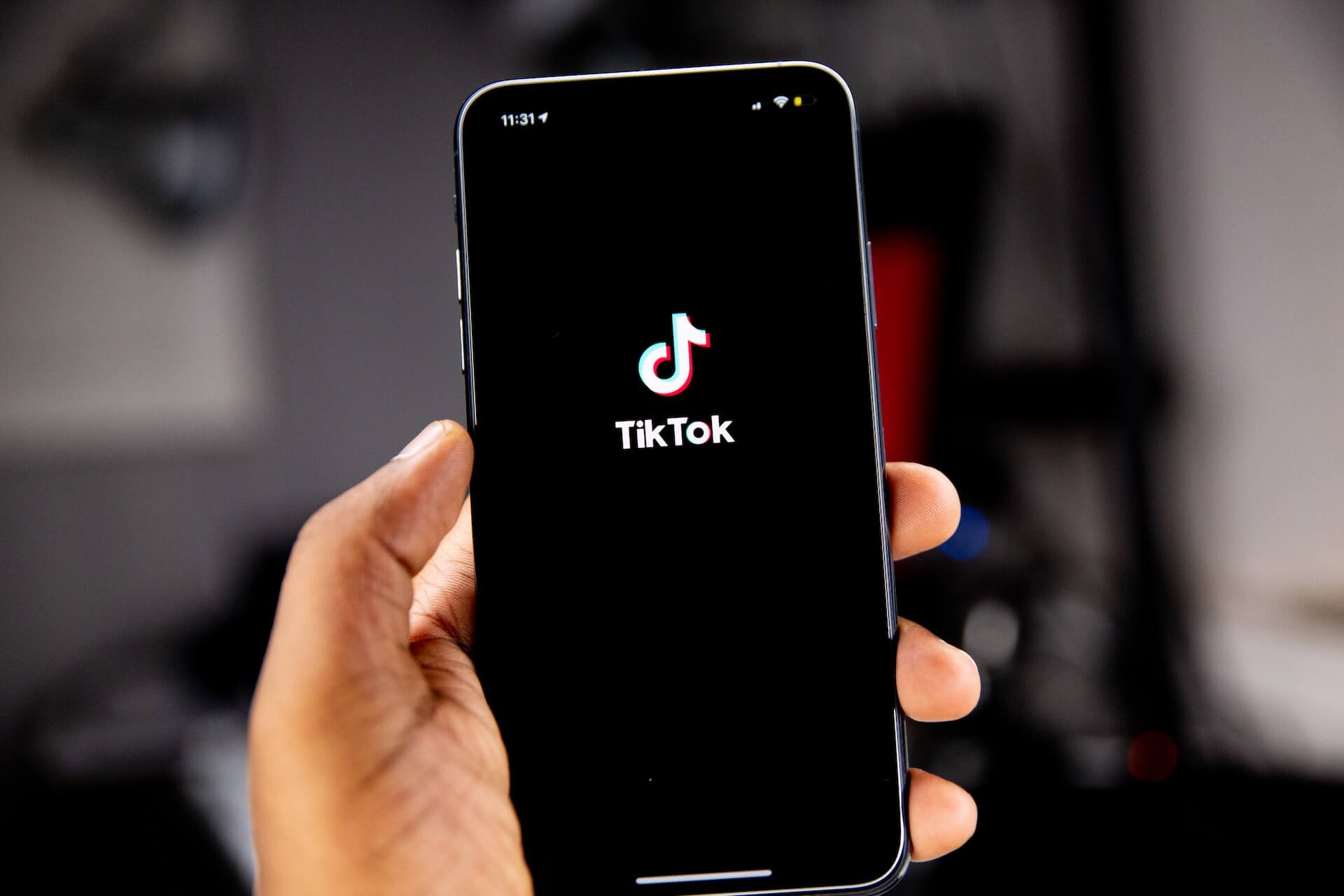 How to Do a Voiceover on TikTok